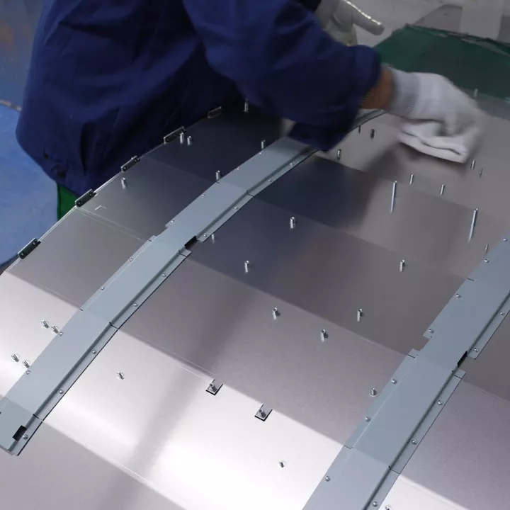 Feuille incurvée en acier inoxydable pour usage industriel